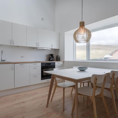 Studio Apartments Close To Airport Mithvagur 外观 照片