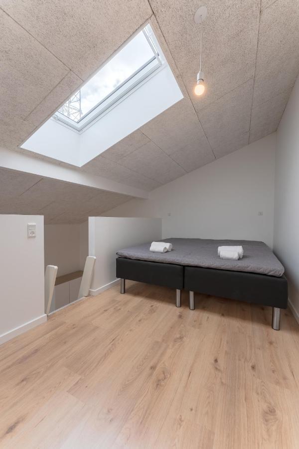 Studio Apartments Close To Airport Mithvagur 外观 照片
